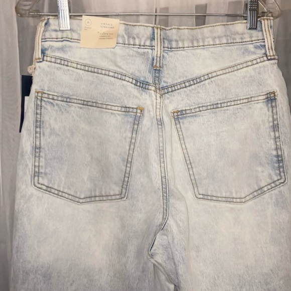 Denim Light Washed Jeans - Picture 5 of 8